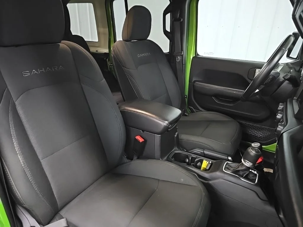 2020 Jeep Wrangler Unlimited Sahara - Photo 14