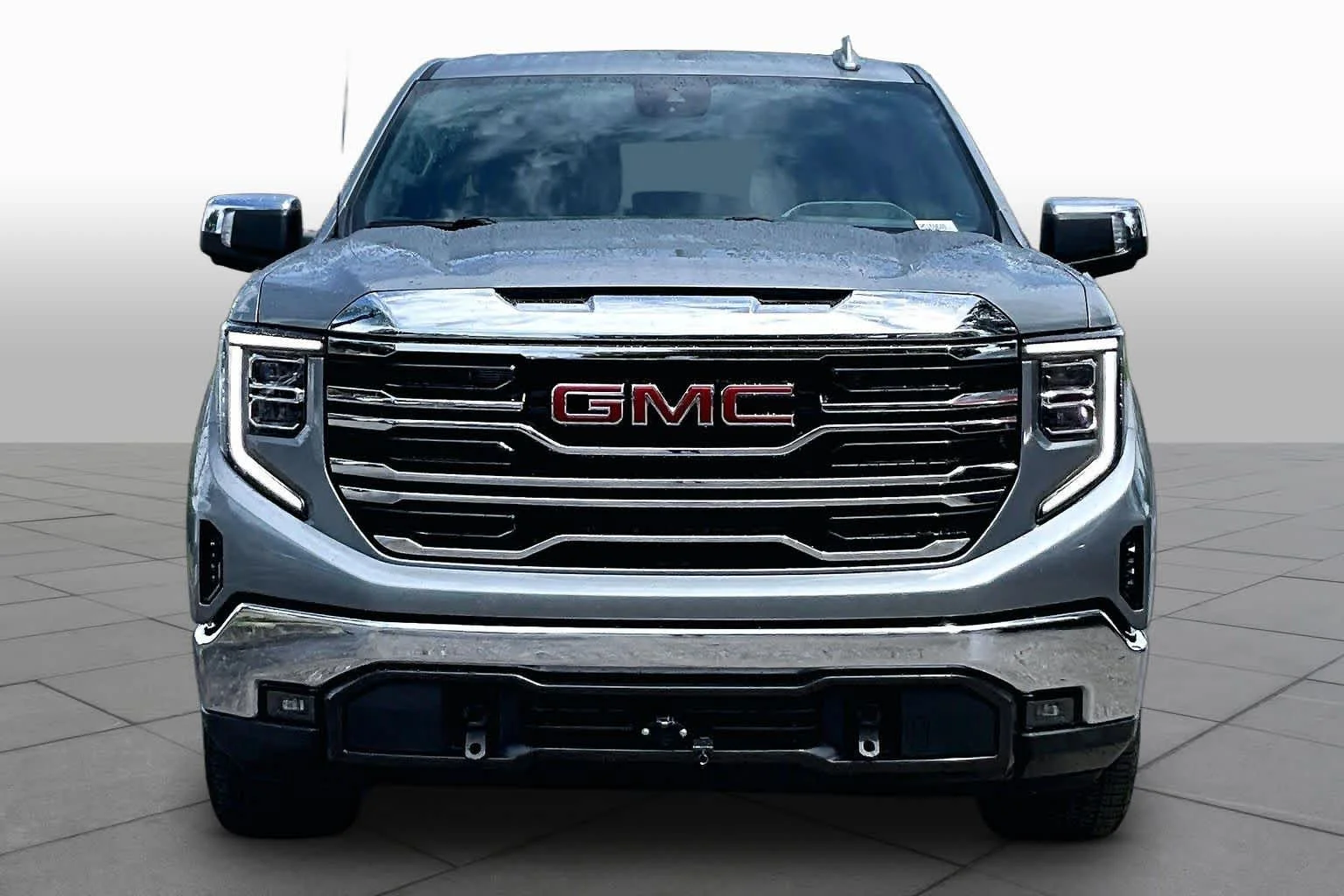 Used 2023 Sterling Metallic GMC SLT image 4