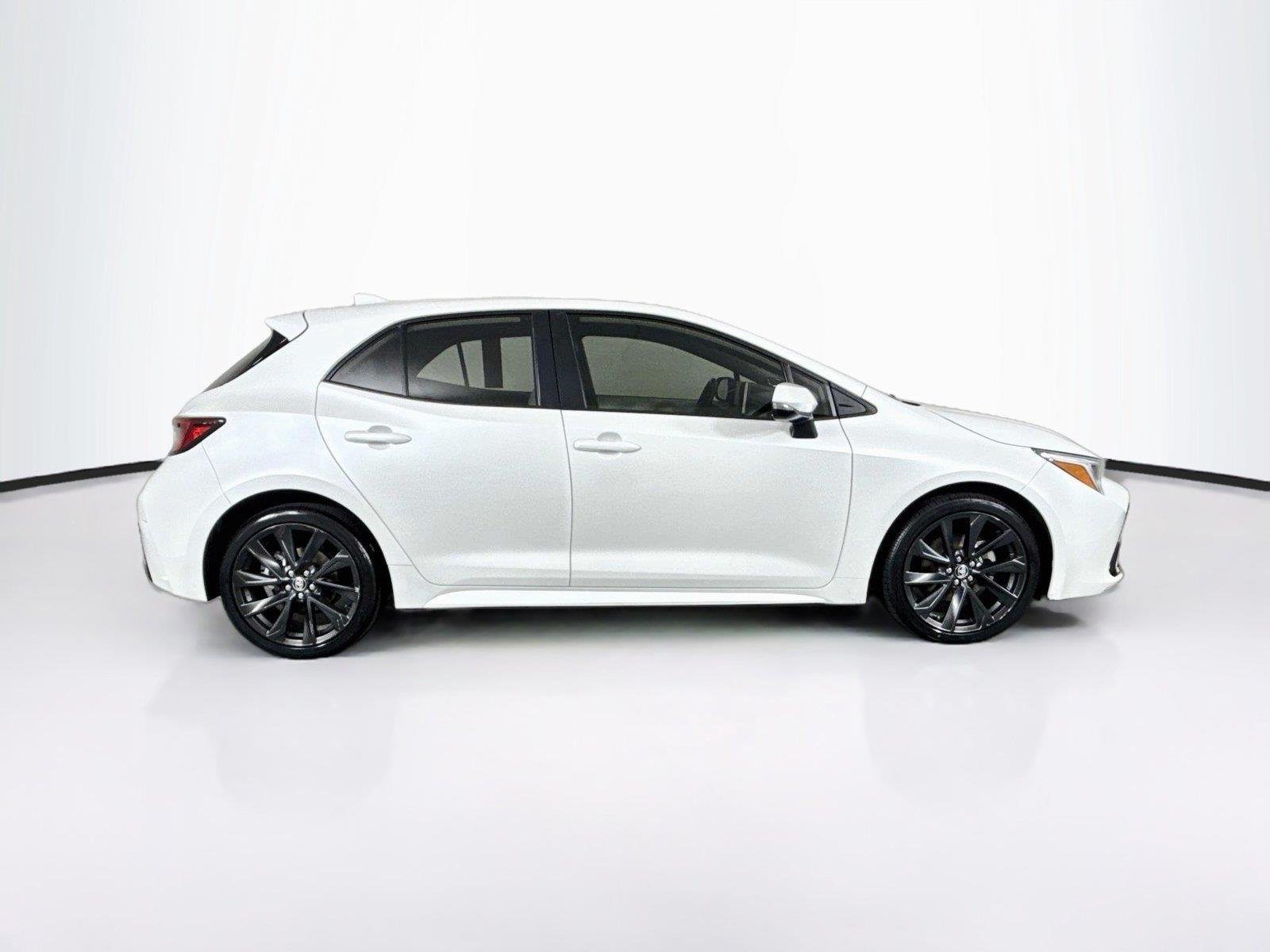Used 2024 Wind Chill Pearl Toyota XSE image 11