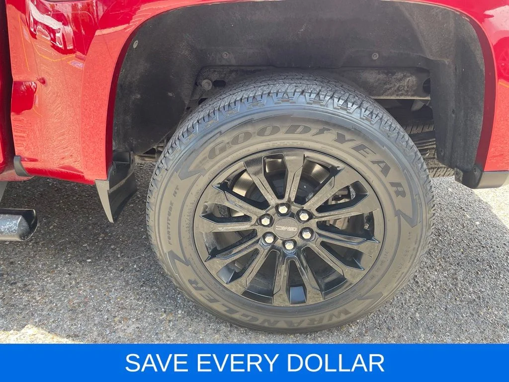 Used 2021 Red GMC Elevation image 22