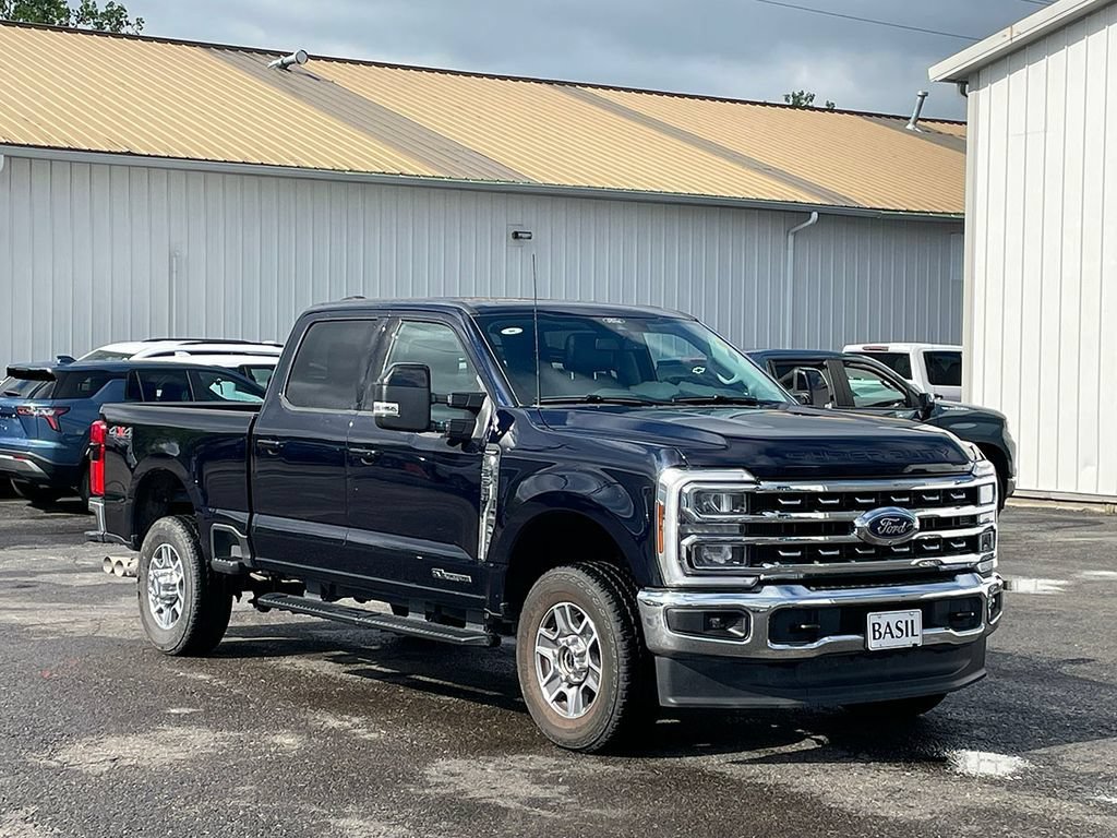 Used 2025 Blue Ford XL image 42