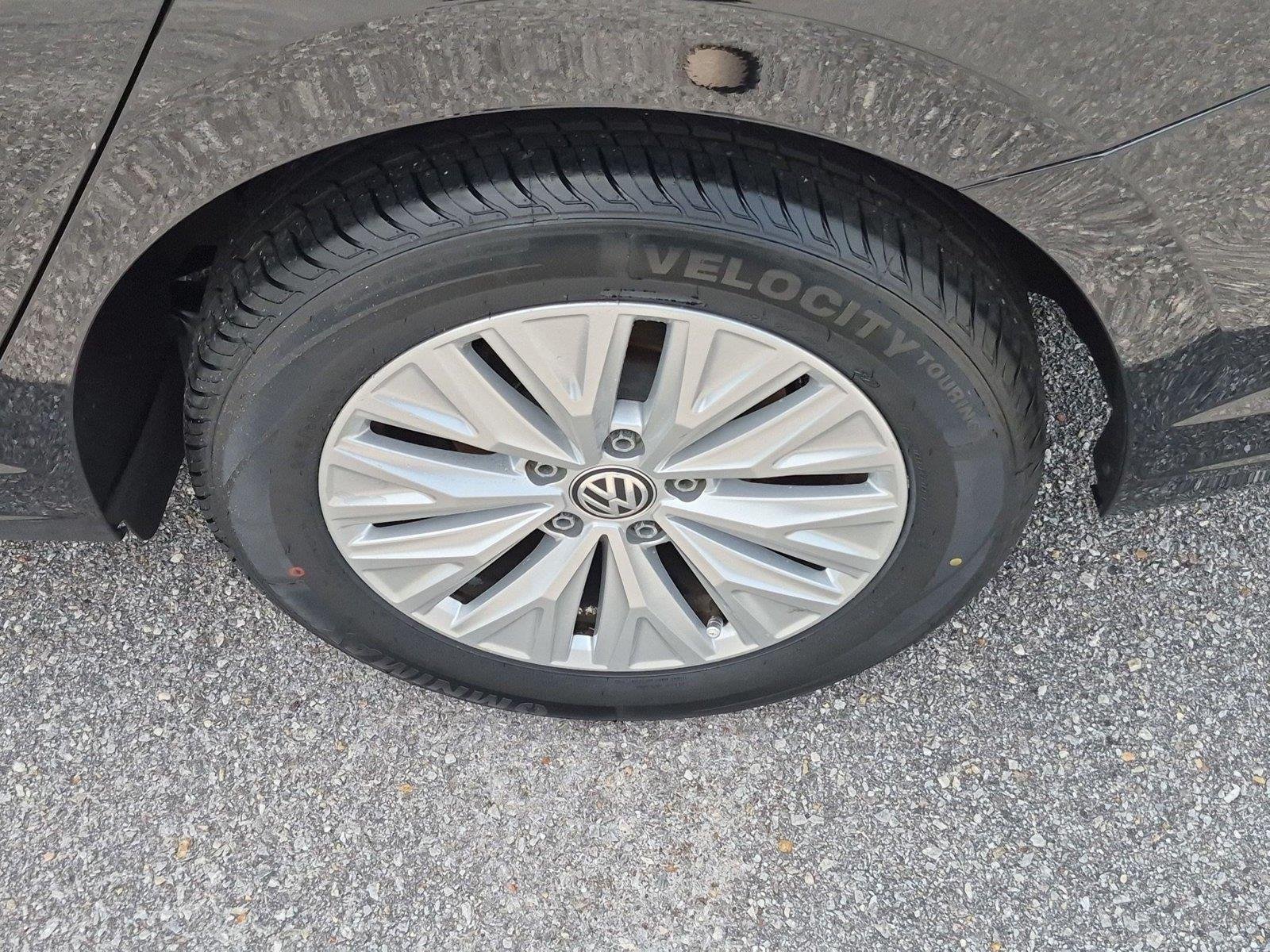 Used 2020 Black Uni Volkswagen S image 11