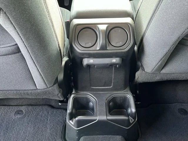 Used 2025 White Jeep Sport S image 16