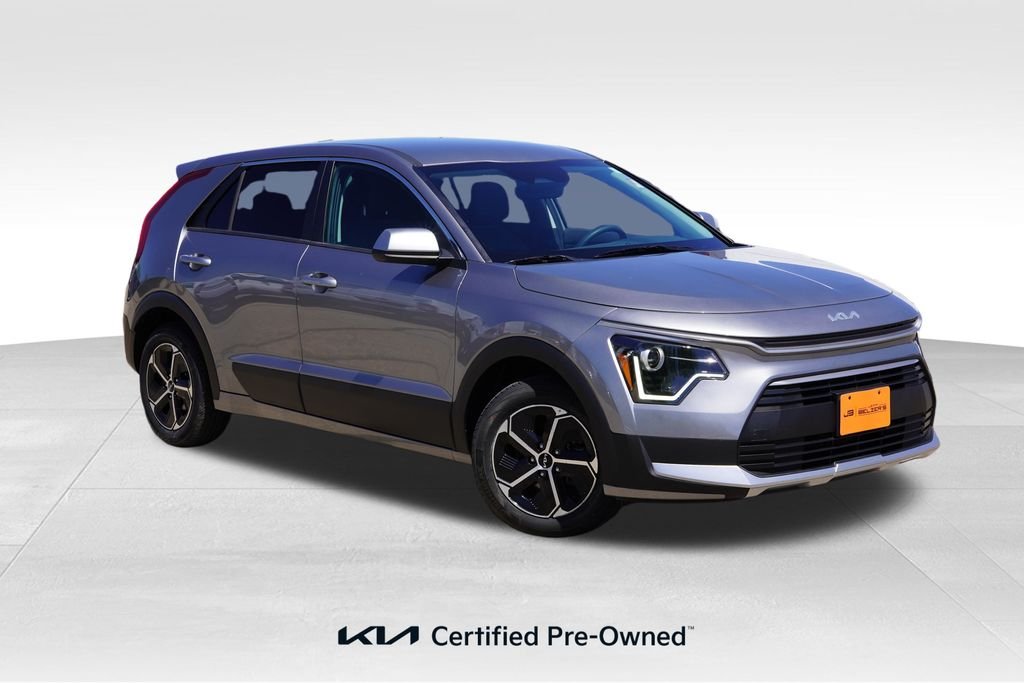 2023 Kia Niro LX HEV's photo