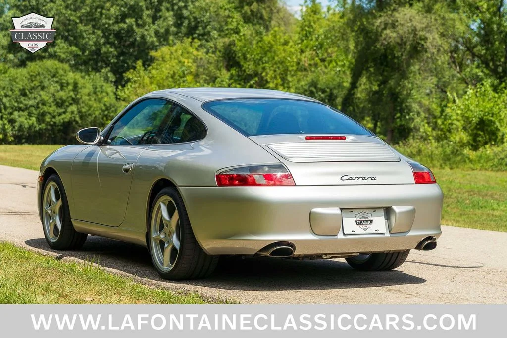 Used 2002 Silver Porsche Carrera image 23