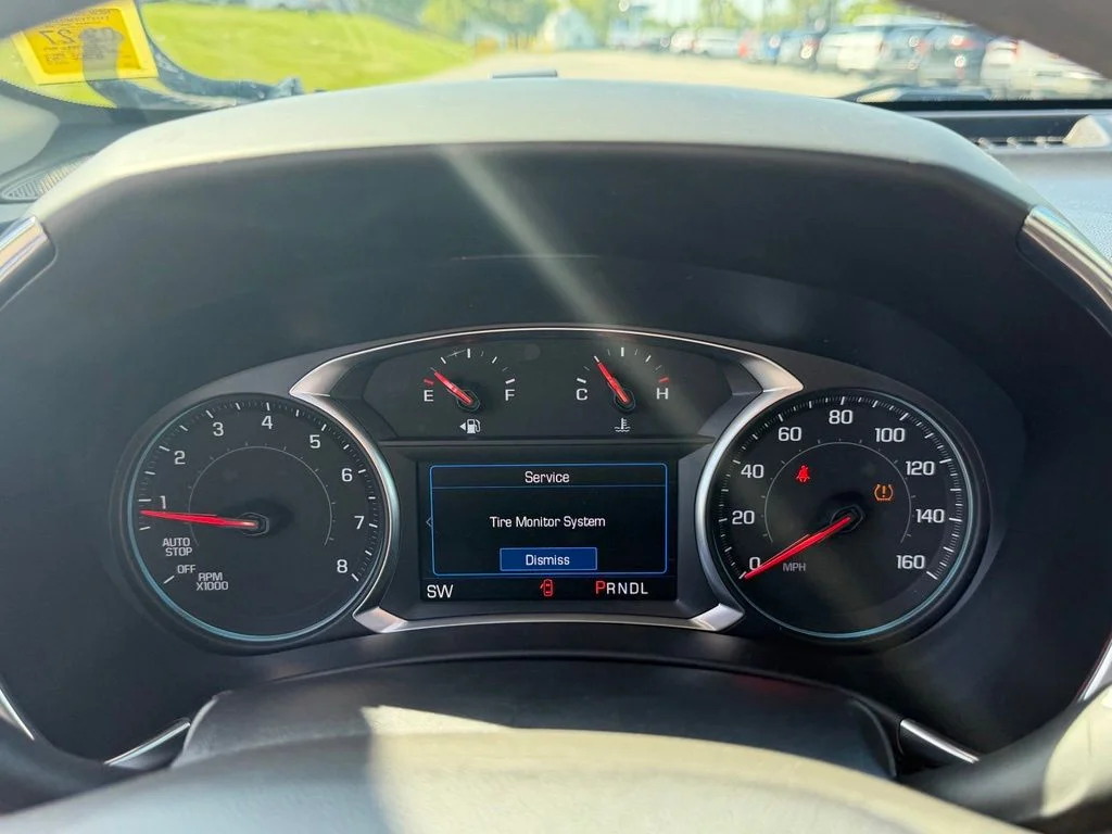 Used 2019 White Chevrolet LT image 29