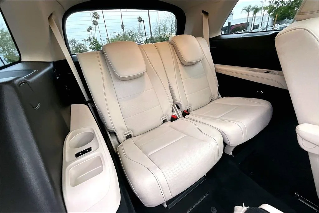 Used 2023  Mercedes-Benz GLS 450 image 35