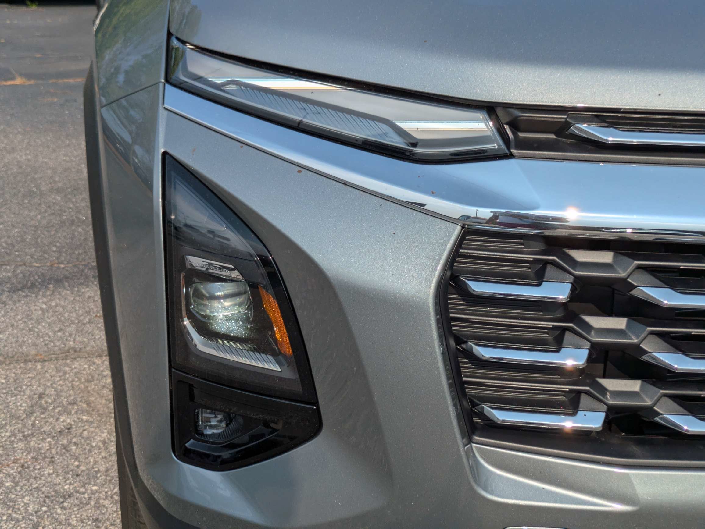 New 2027 Sterling Gray Metallic Chevrolet LT image 10