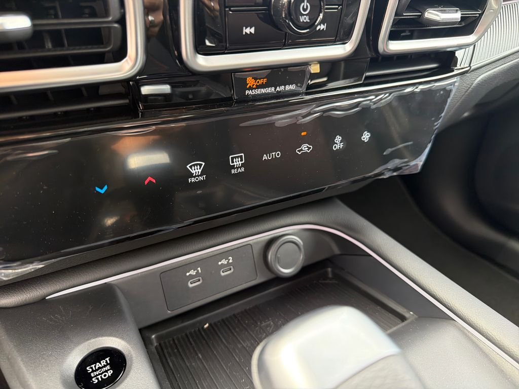 New 2026 Nissan Sentra SR 4D Sedan