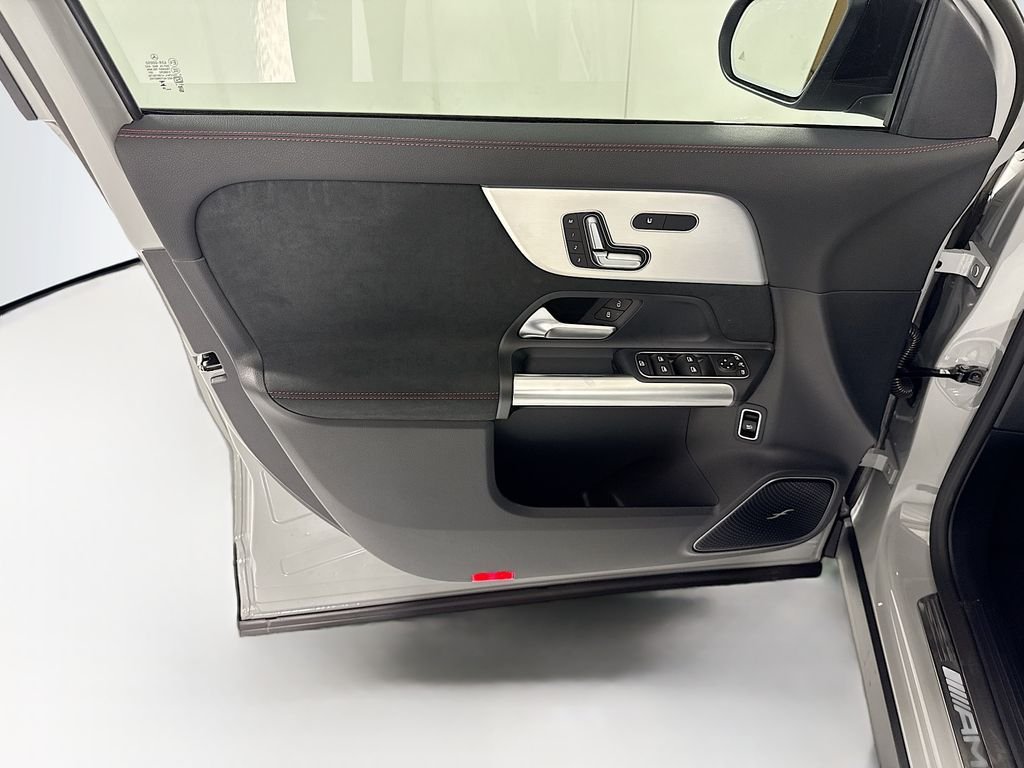 New 2026 MANUFAKTUR Alpine Gray Mercedes-Benz GLA 35 AMG® image 25