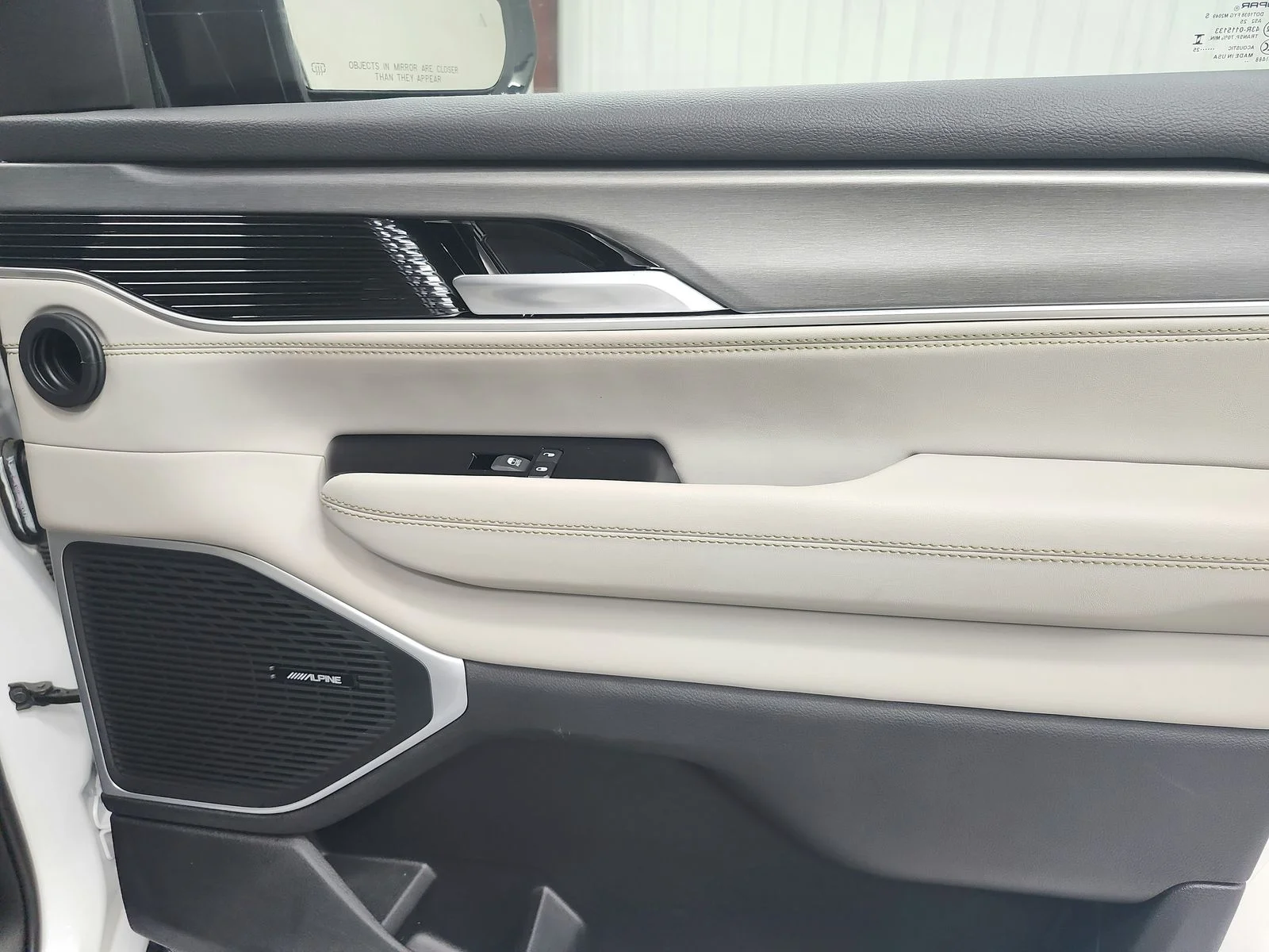 Used 2025 Bright White Clearcoat Jeep Base image 45