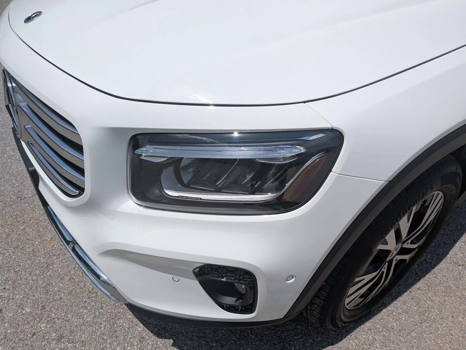Used 2025  Mercedes-Benz GLB 250 image 9