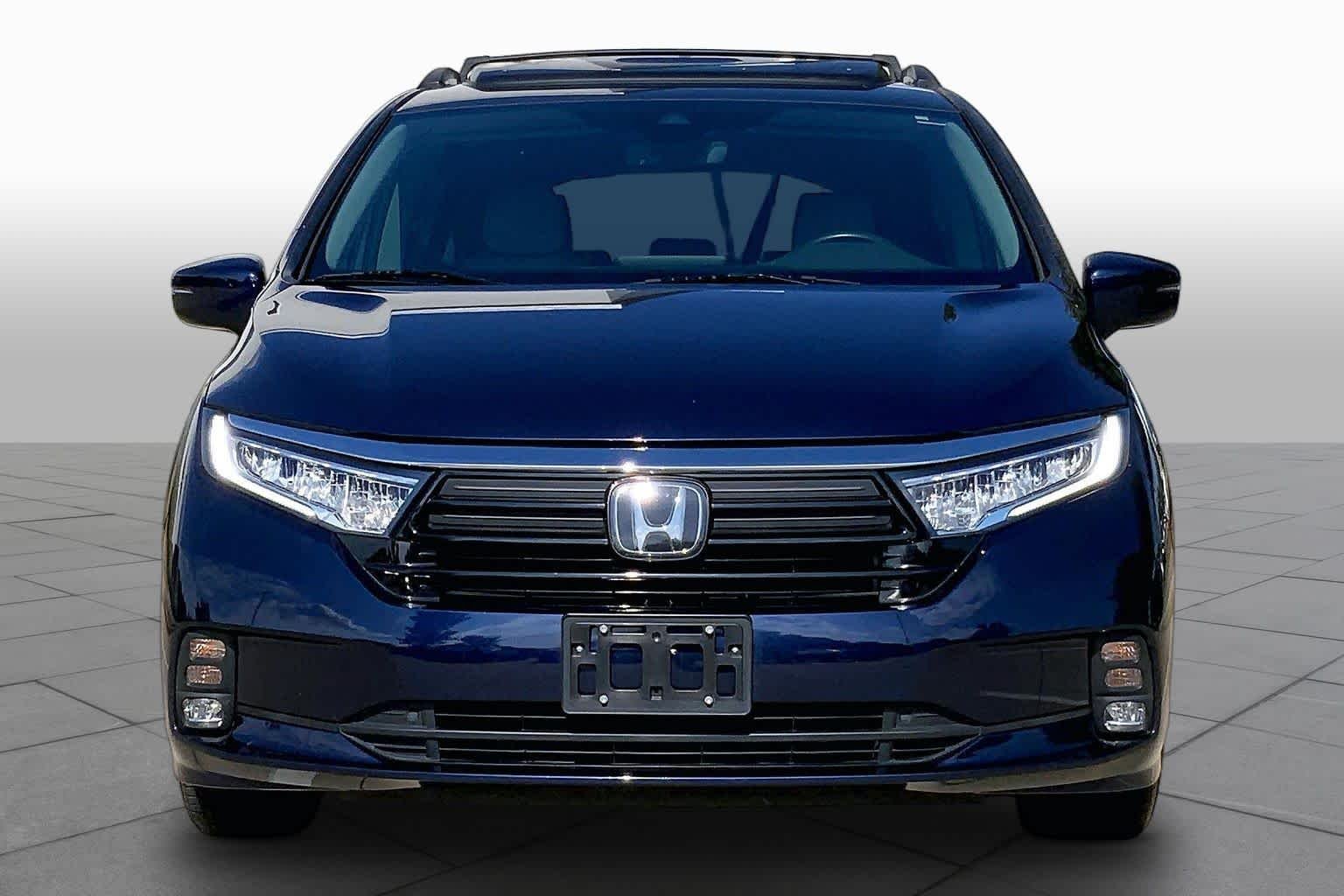 Used 2022 Obsidian Blue Pearl Honda EX-L image 4