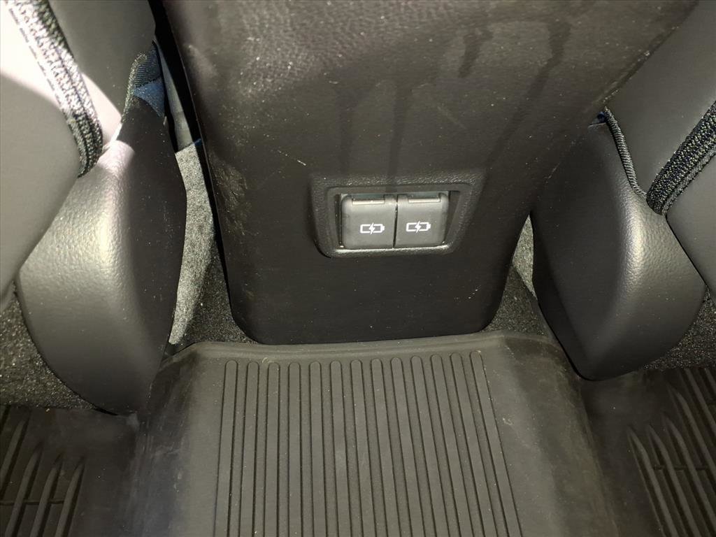 Used 2022 Red Lexus UX 250h image 9