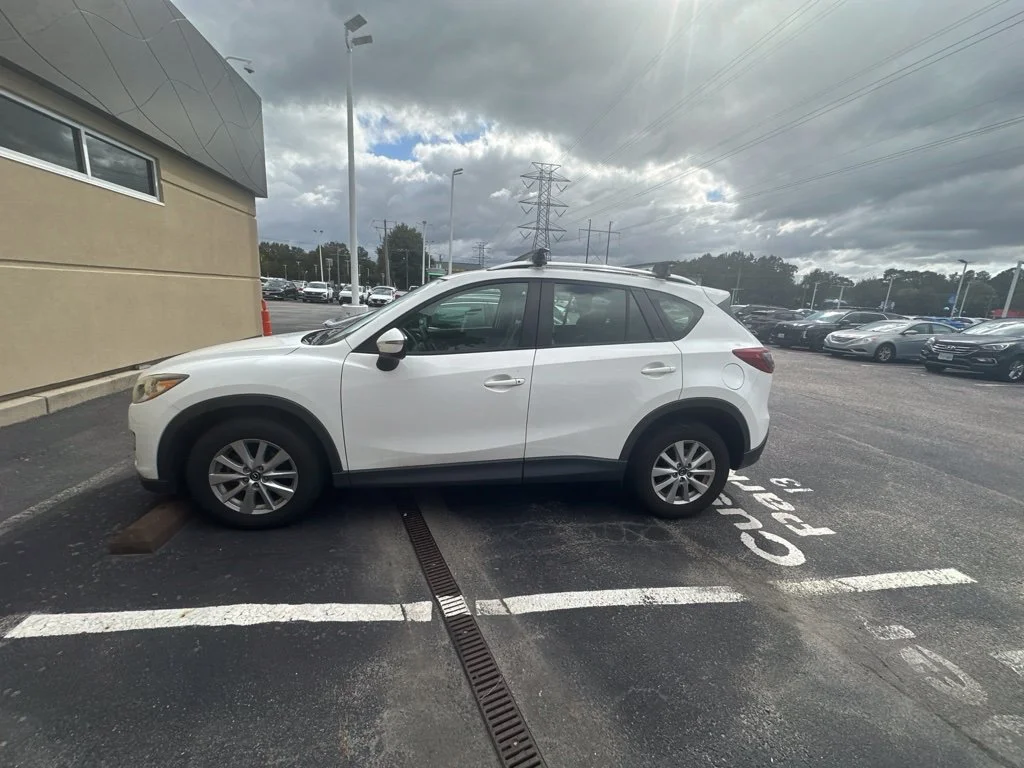Used 2016 White Mazda Sport image 6