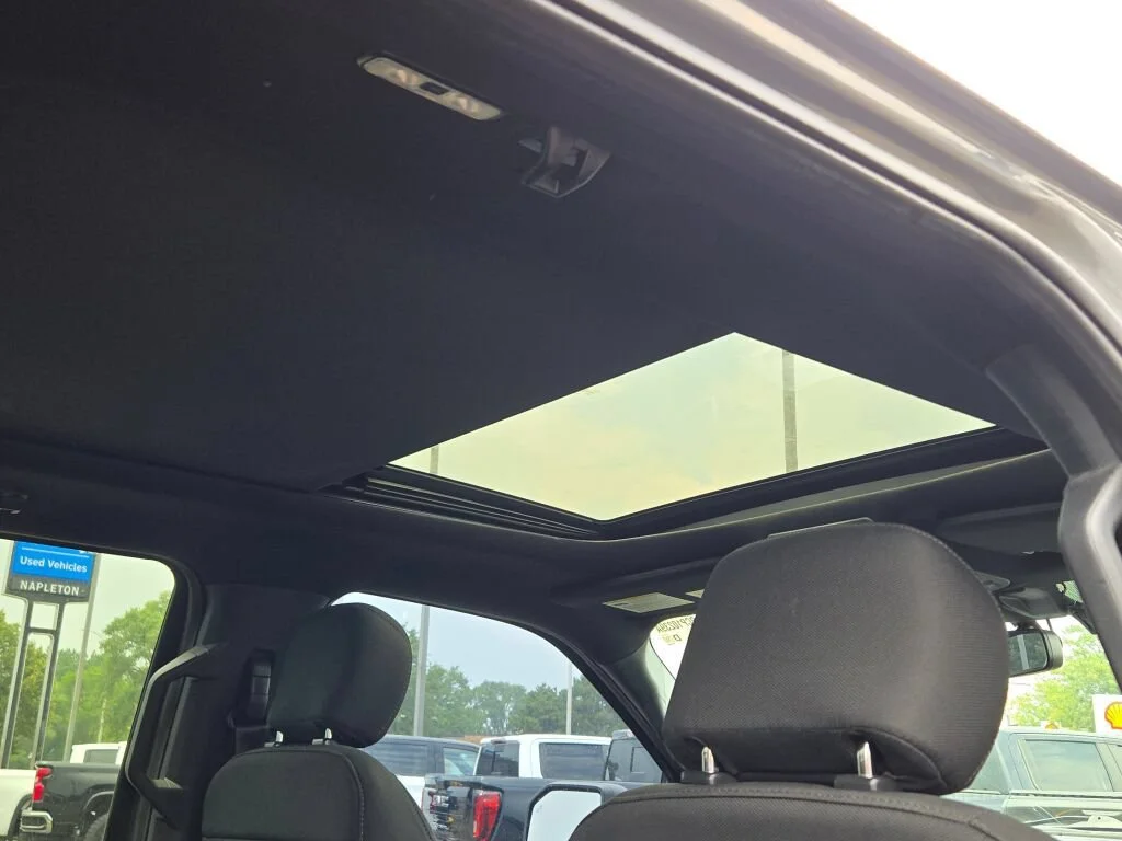 Used 2020 Gray Ford XLT image 10