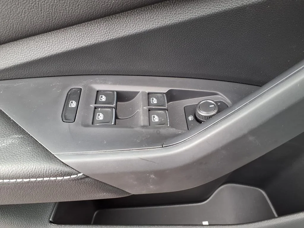 New 2026 Platinum Gray Metallic Volkswagen 1.5T Sport image 8