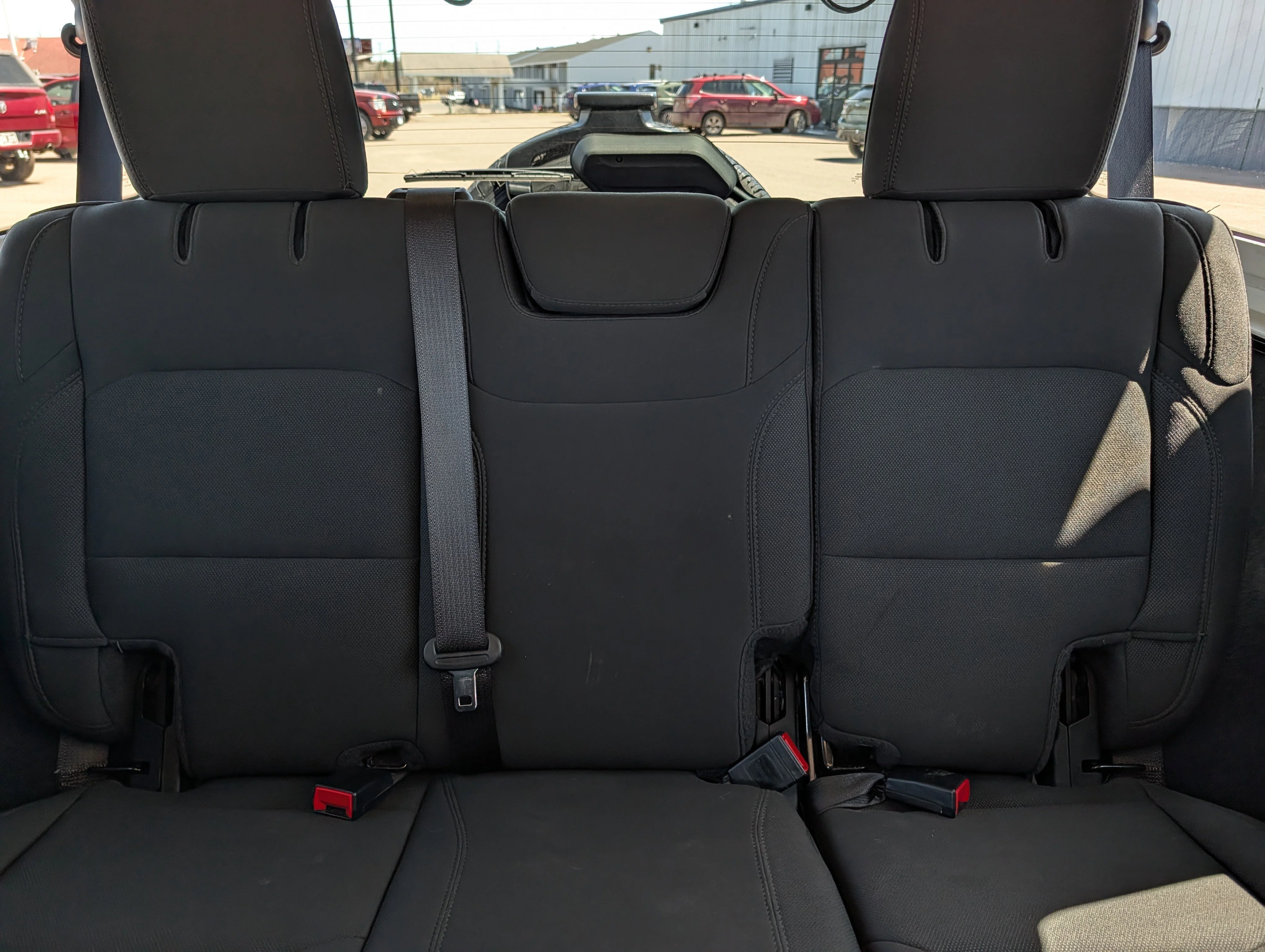 Used 2021 Black Clearcoat Jeep Unlimited Sahara image 13