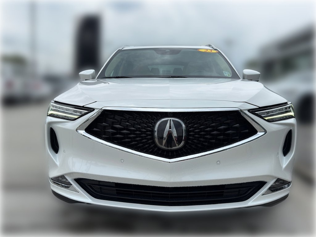 Used 2023  Acura SH-AWD w/Advance image 2