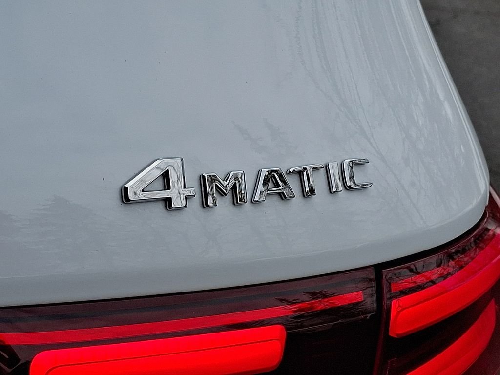 Certified Used 2025 White Mercedes-Benz GLB 250 image 30