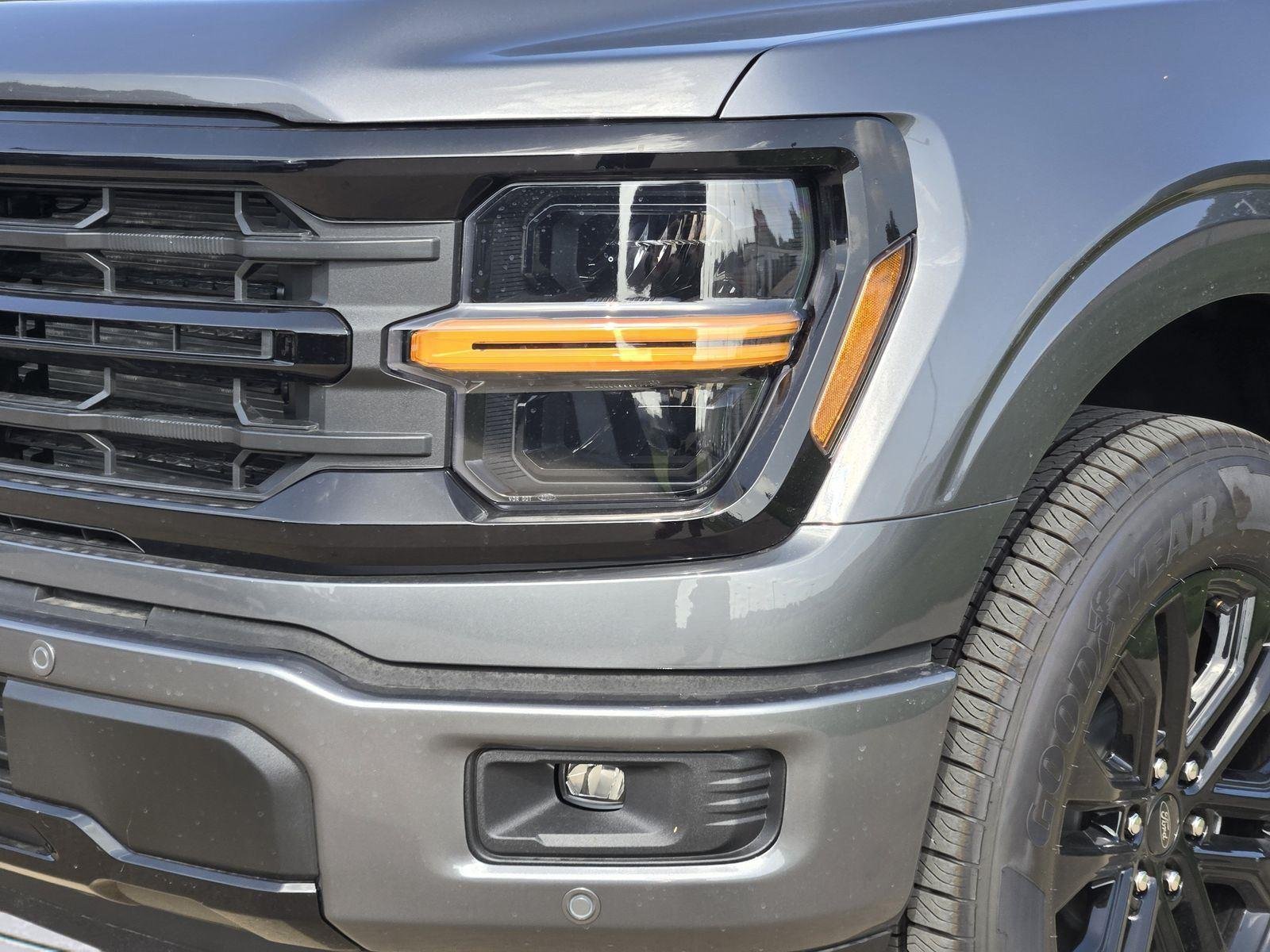 New 2026 Carbonized Gray Metallic Ford XLT image 5