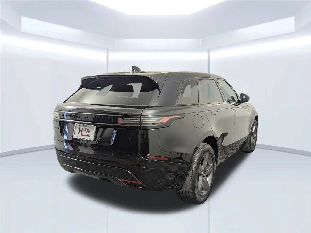Certified Used 2025 Black Land Rover Dynamic SE image 21