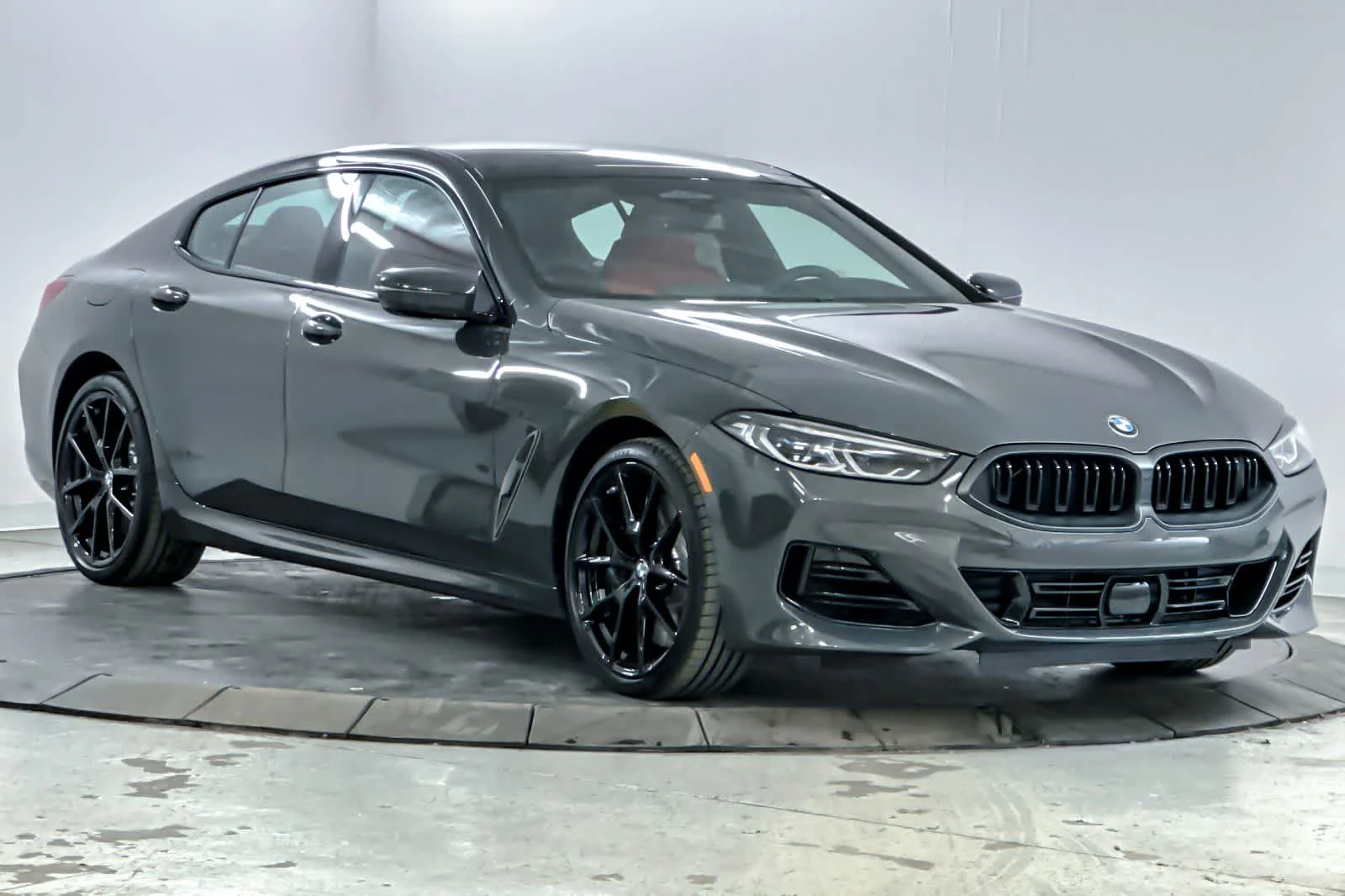 2026 BMW 8 Series 840i - Photo 9