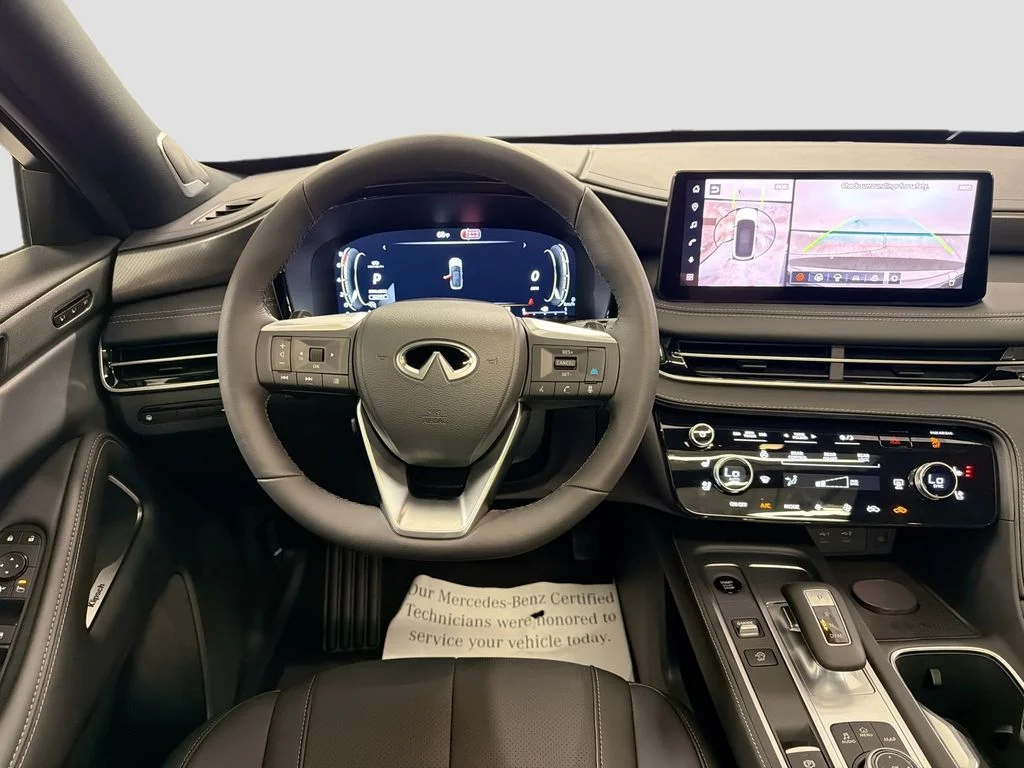 New 2027 RADIANT WHITE INFINITI SPORT image 24