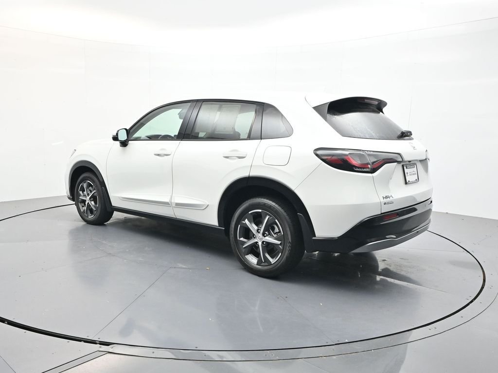 Used 2024 Platinum White Pearl Honda EX-L image 5