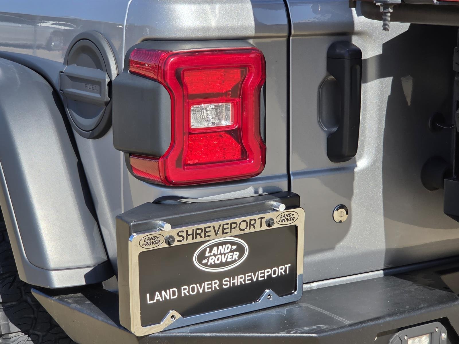 Used 2018 Firecracker Red Clearcoat Jeep Rubicon image 8