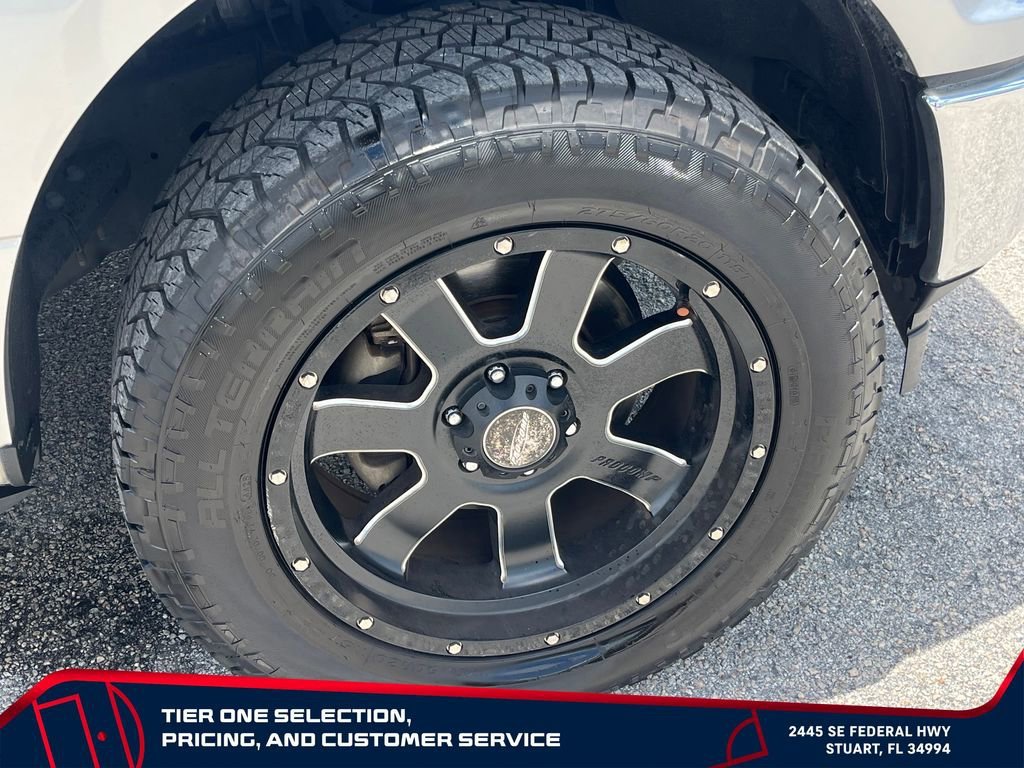 Used 2019  Ford XL image 20