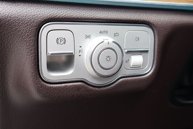 Used 2022  Mercedes-Benz GLS 450 image 27