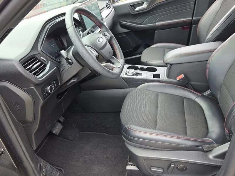 Used 2025 Carbonized Gray Metallic Ford ST-Line image 6