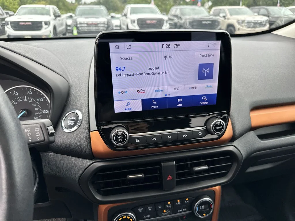 Used 2021 Blue Ford SE image 13