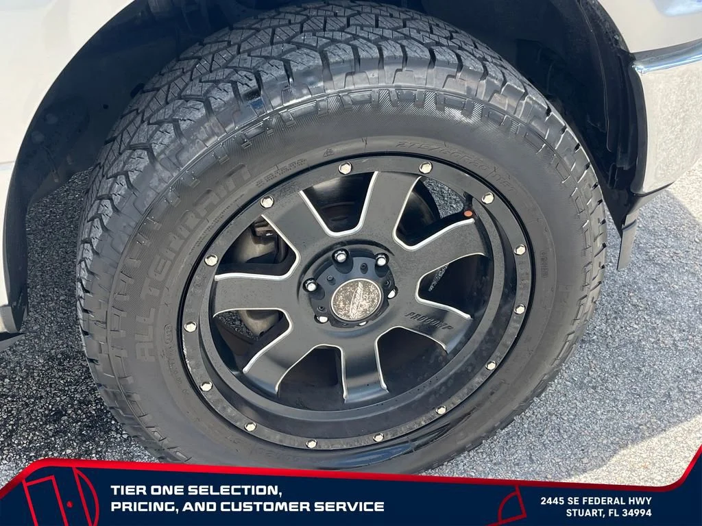 Used 2019  Ford XL image 20