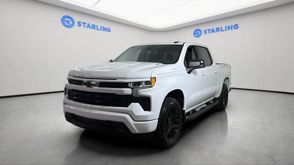 Used 2026 Summit White Chevrolet RST image 16