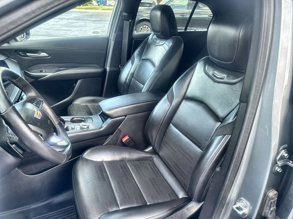 Used 2025 Silver Cadillac Sport image 11