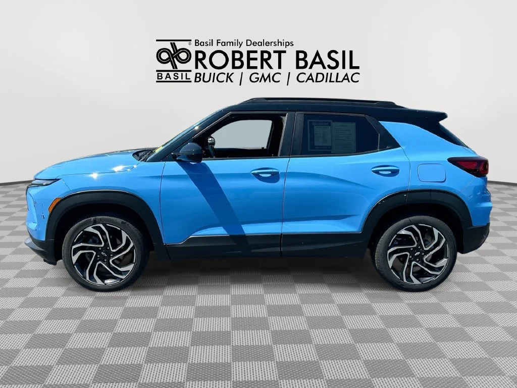 Used 2024 Fountain Blue Chevrolet RS image 5