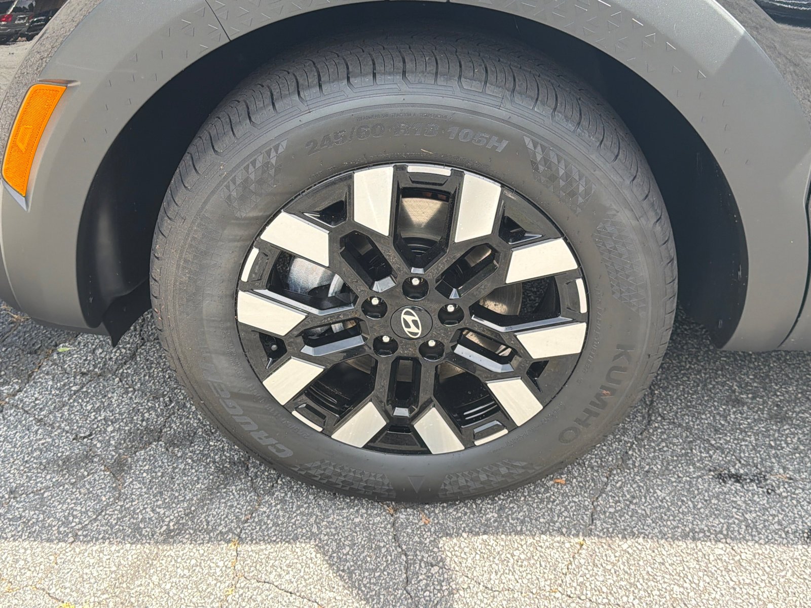 New 2026 Phantom Black Hyundai SEL Activity image 11
