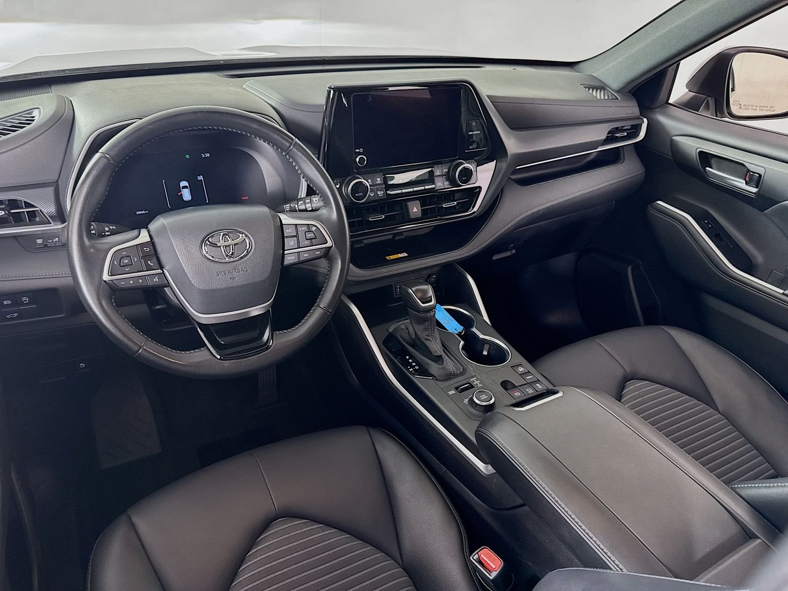 2025 Toyota Highlander XSE - Photo 19
