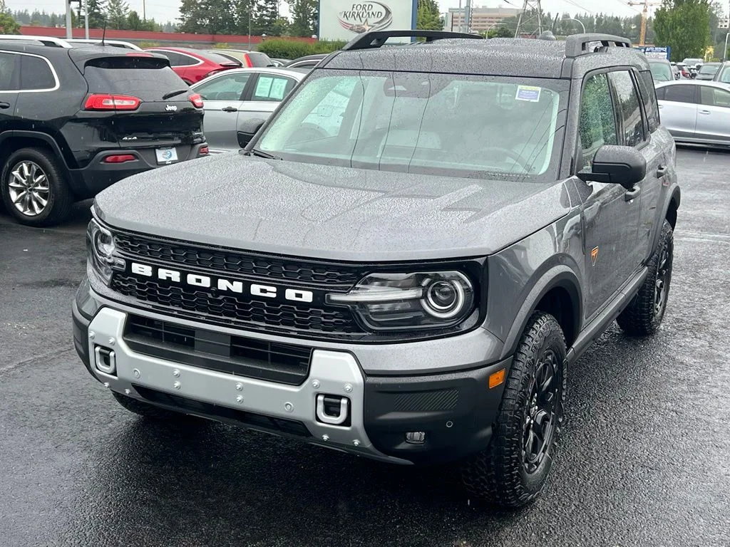 New 2026 Carbonized Gray Metallic Ford Badlands® image 4