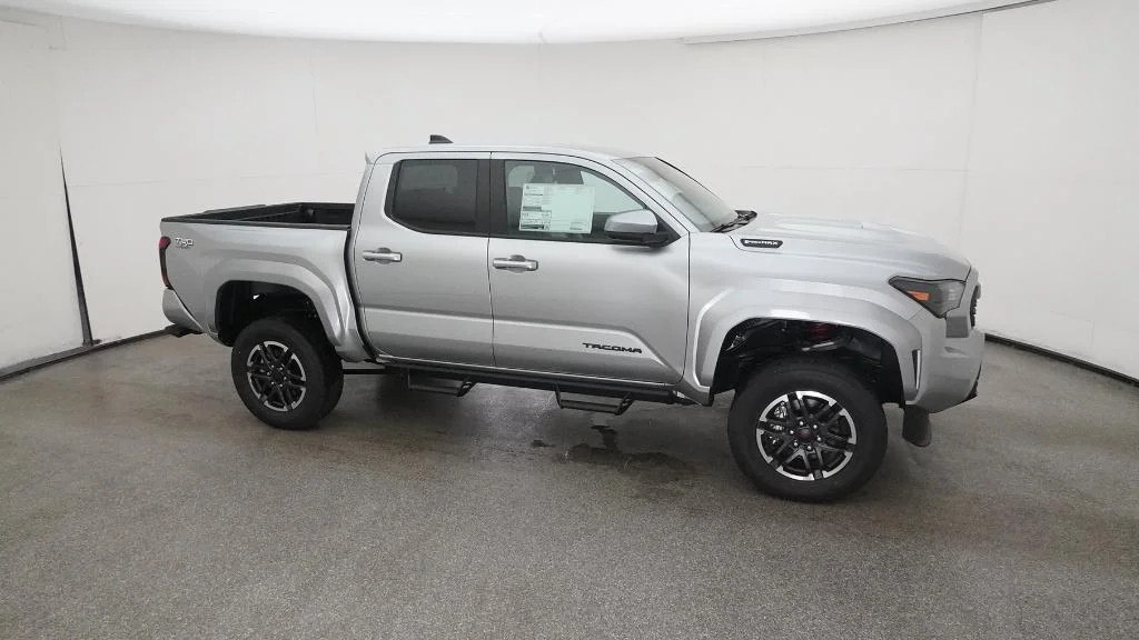 2025 Toyota Tacoma TRD Sport - Photo 16