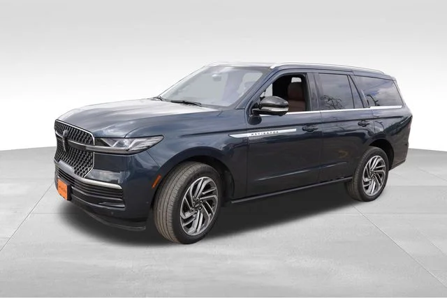 Used 2025 Blue Lincoln Reserve image 10