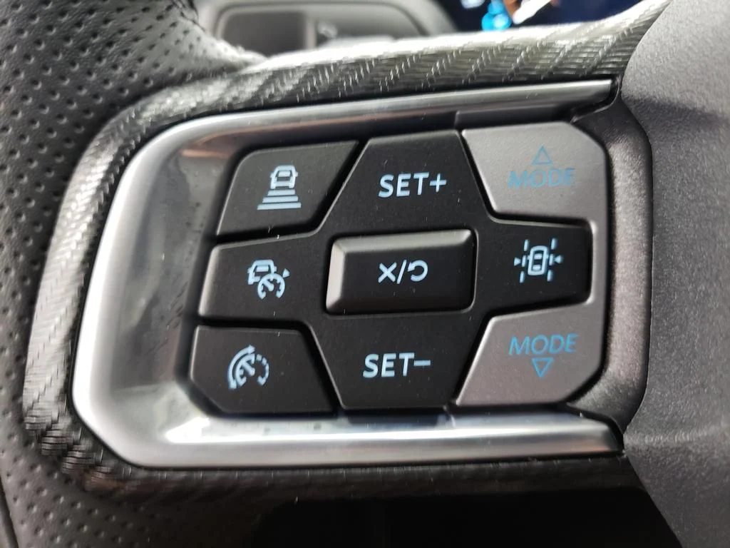 2025 Ford Mustang GT Premium - Photo 17