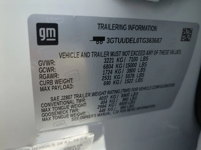New 2026 Glacier White Tricoat GMC SLT image 35