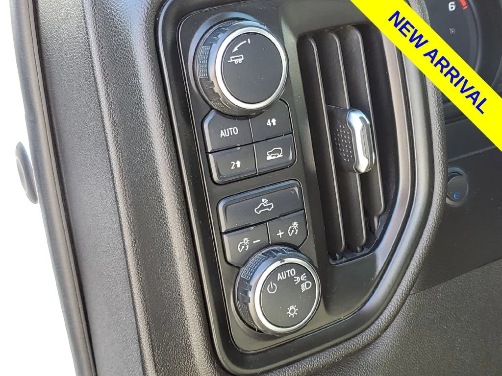 Used 2021 SUMMIT WHITE Chevrolet Work Truck image 7