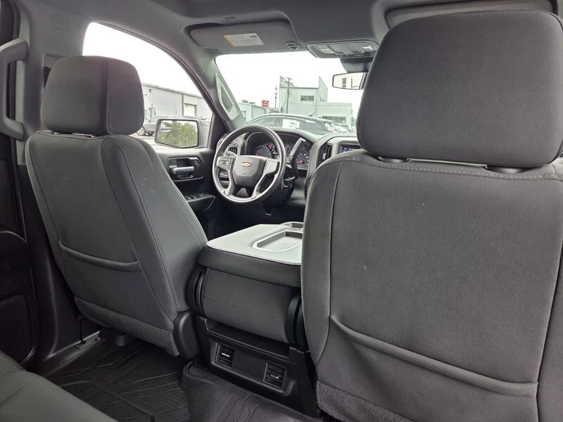 Used 2022 Summit White CHEVROLET CUSTOM image 17