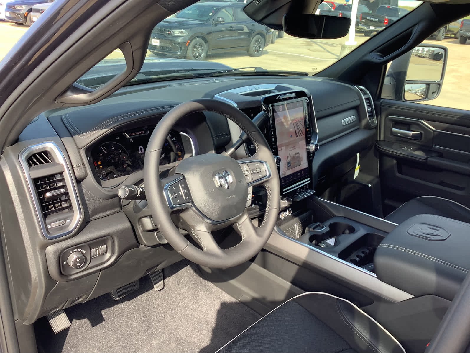 2026 RAM 2500 Laramie - Photo 17