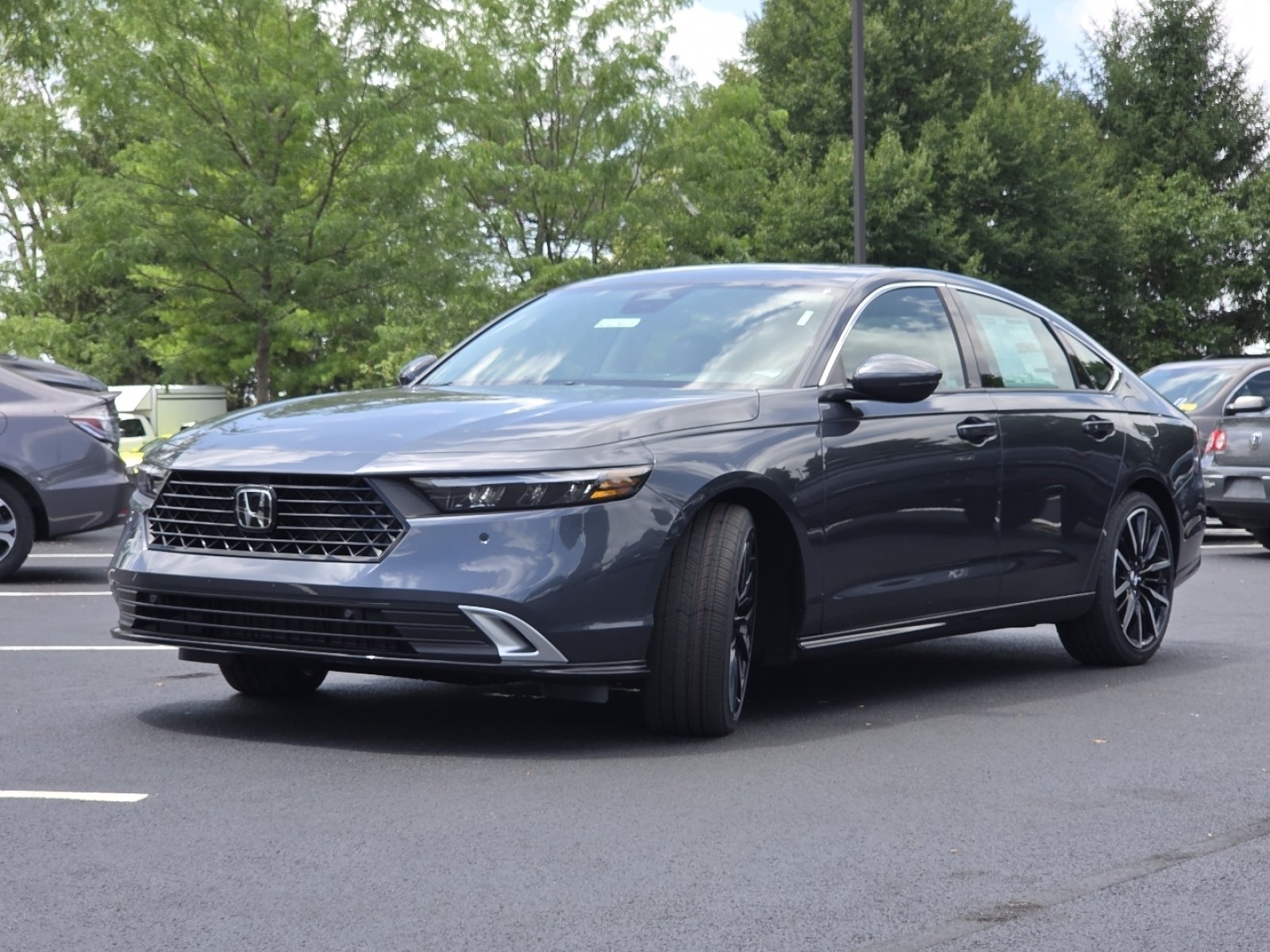 New 2026 Meteorite Gray Metallic Honda Touring image 19