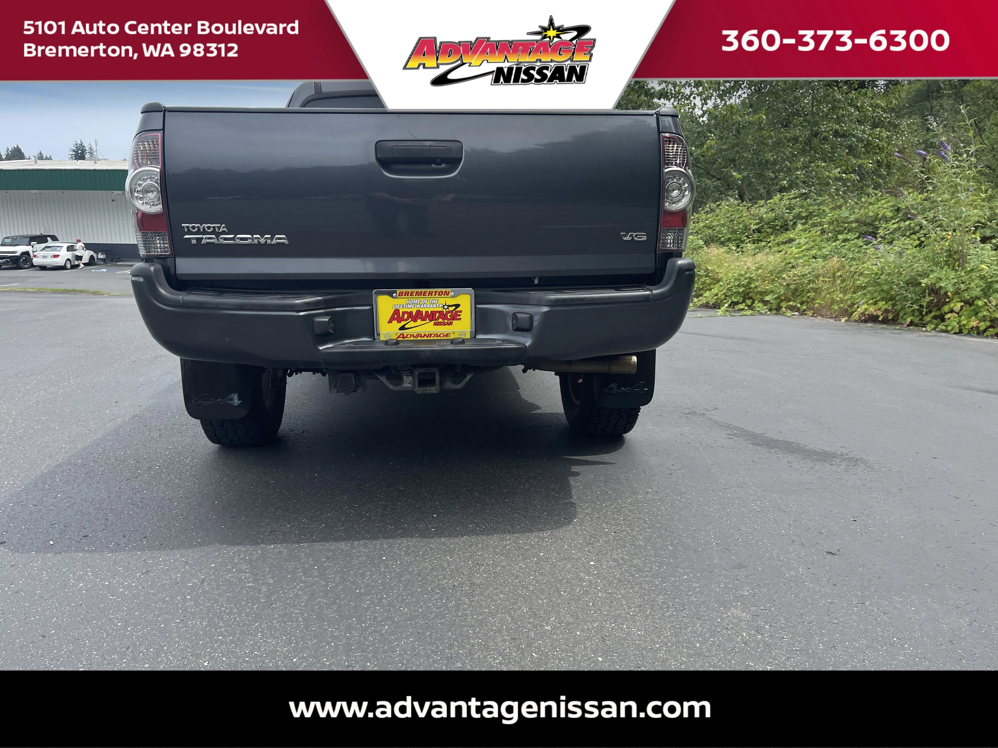 Used 2013 Magnetic Gray Metallic Toyota Base image 5